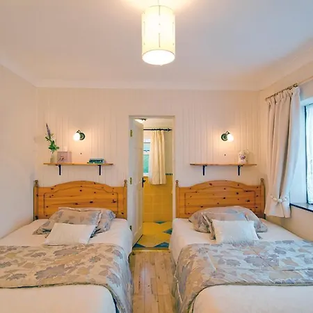Moher House 5*