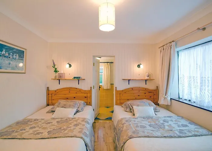 Moher House 3*